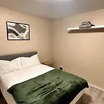 Apartment In Greenwich